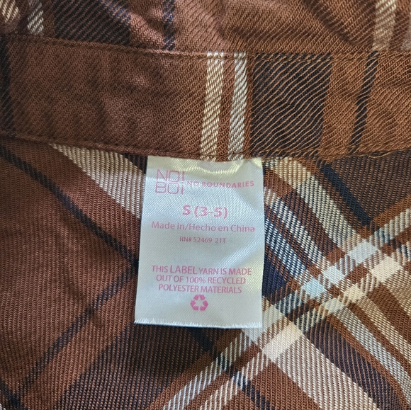 SALE! Women's No Boundaries Brown and Black Plaid Top (size 3-5) - Picture 3 of 3